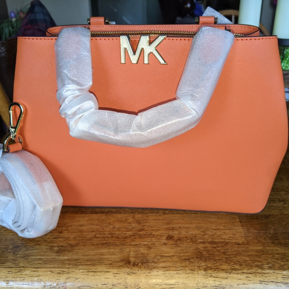 Brand new Michael Kors purse